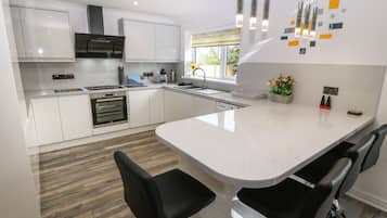 ์ฝํฐ์ง | ๋ด๋ถ