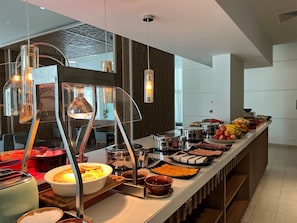 Free daily continental breakfast - Element Dubai Airport (Dubai)