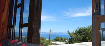 Jenny's house!Overlooking at mountain and sea views!!