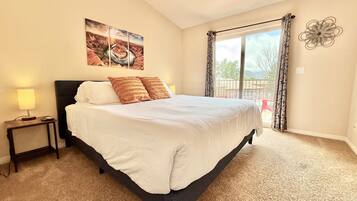 3 bedrooms, iron/ironing board, travel crib, WiFi