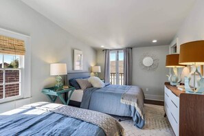 Unclassified image, 4 of 25, button