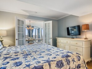 3 habitaciones, tabla de planchar con plancha y internet gratis 