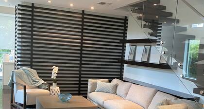 2110 Brickell Avenue #8 quiet and private