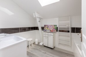 Hair dryer, towels