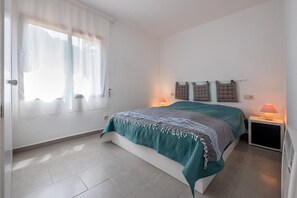 1 Schlafzimmer, Bügeleisen/Bügelbrett