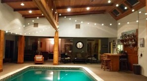 Piscine intérieure, piscine chauffée