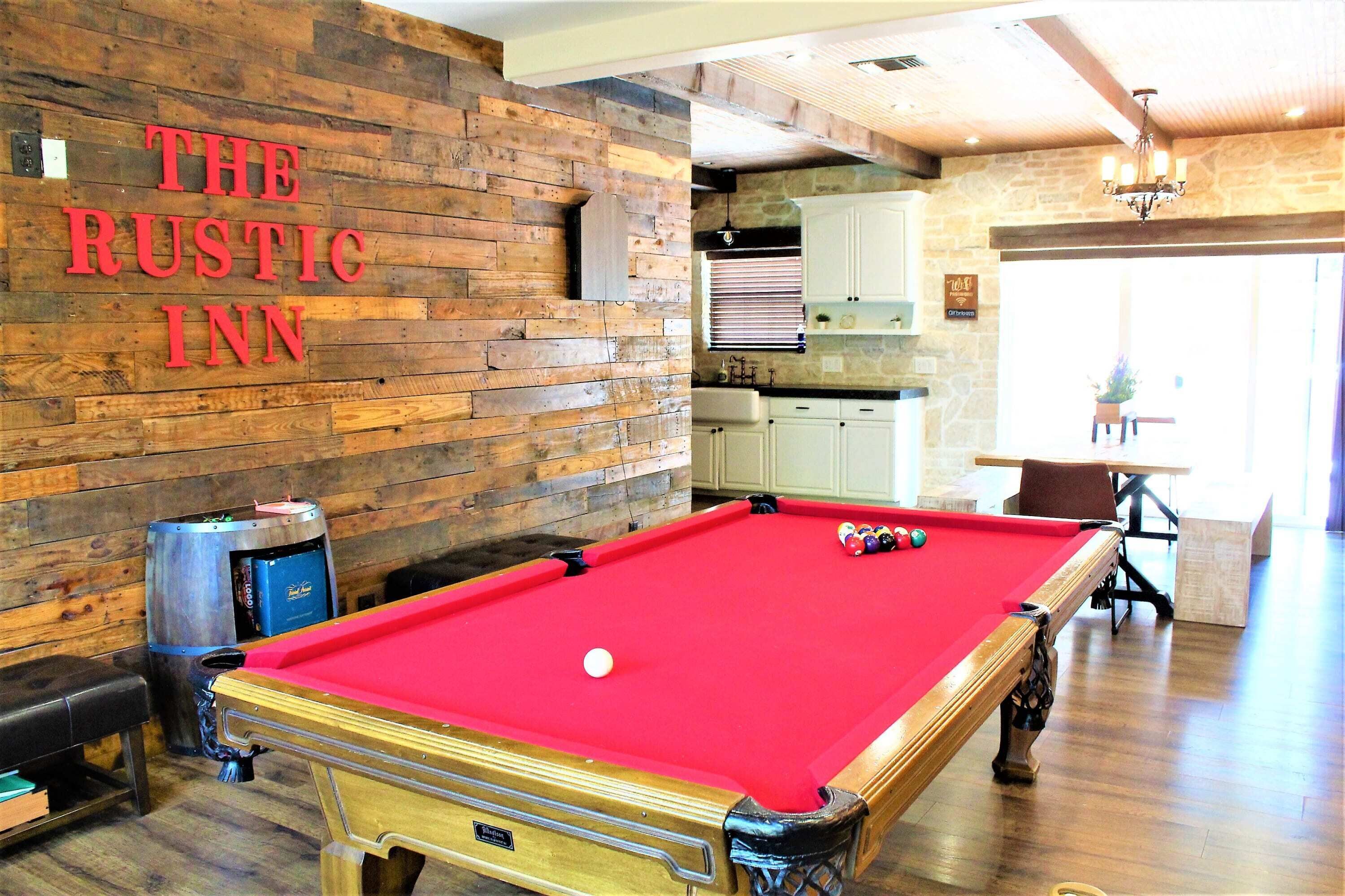 The Rustic Inn- Family friendly, Near Fiesta Texas
