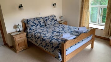 2 soverom, strykejern/-brett, wi-fi (inkludert) og sengetøy