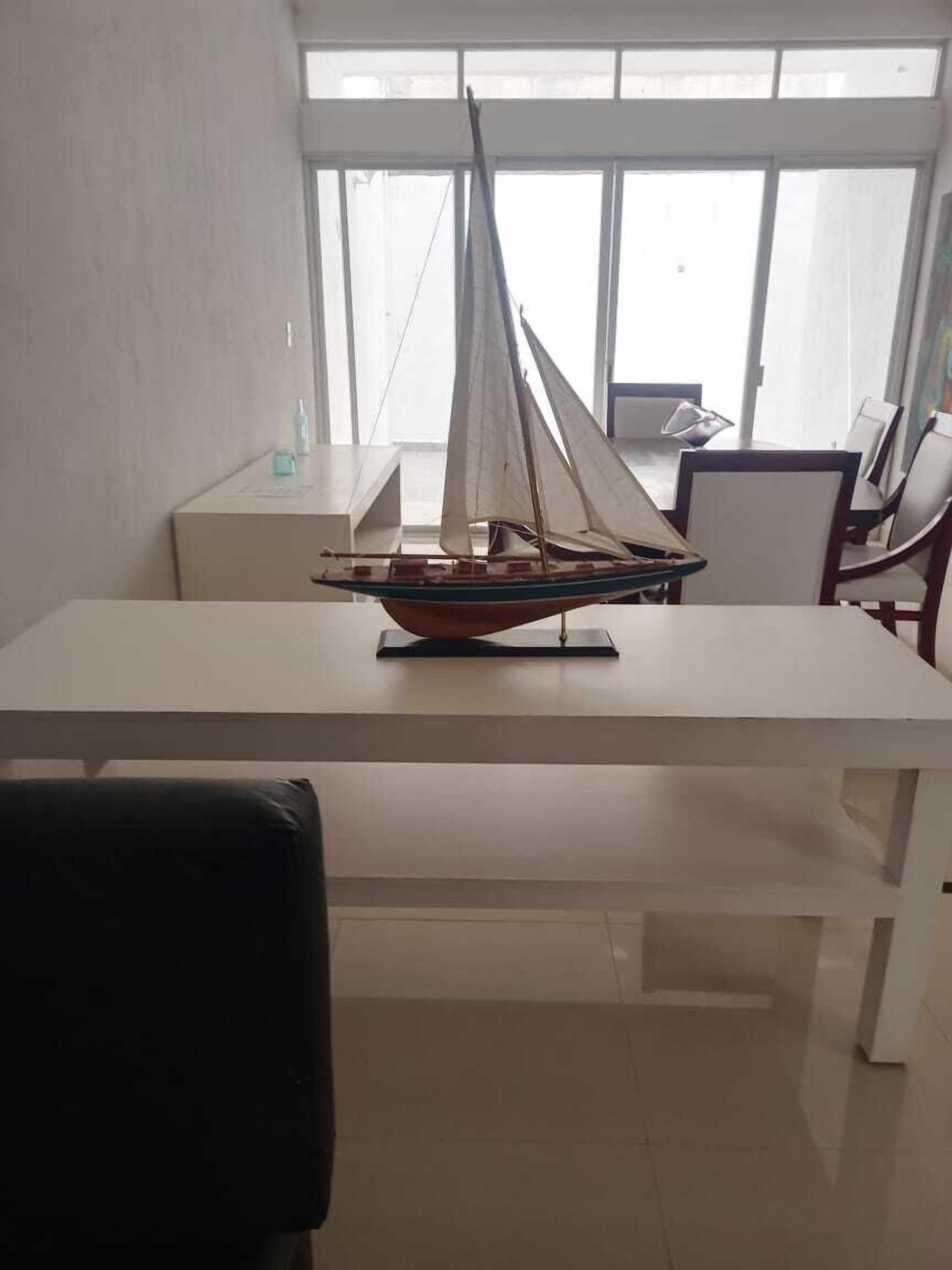 Télévision de 32 pouces avec chaînes numériques