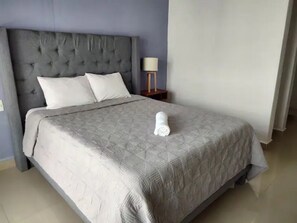 2 chambres, literie de qualité supérieure, ameublement personnalisé