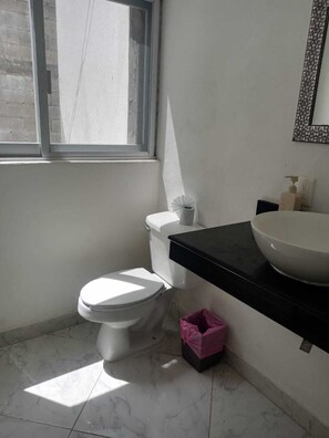 Dusche, Regendusche, Handtücher, Seife