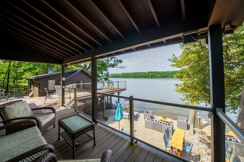 Luxury Waterfront & Woodland!