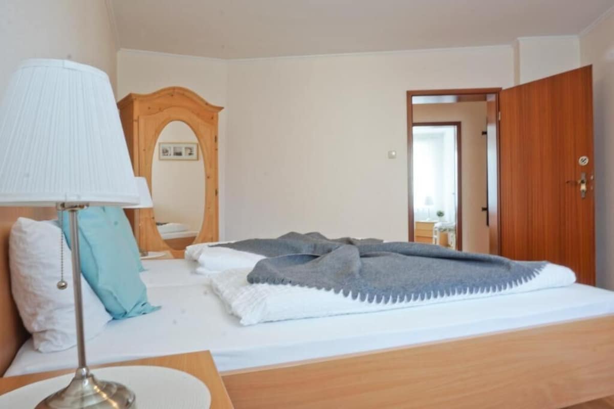 Premium bedding, desk, free WiFi, bed sheets