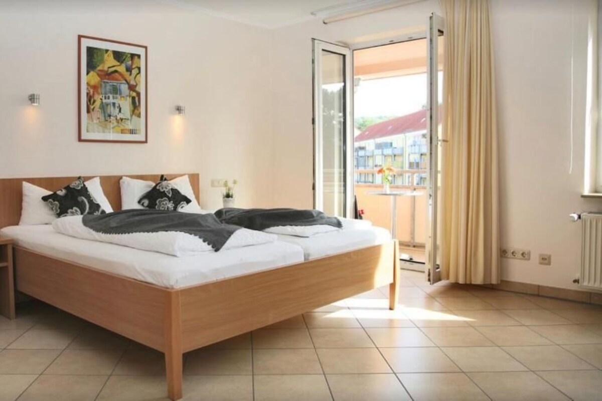 Premium bedding, desk, free WiFi, bed sheets
