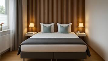 Comfort Apartment | Premium bedding, desk, free WiFi, bed sheets