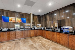 Petit déjeuner buffet compris tous les jours