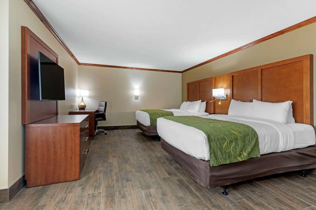 Egyptian cotton sheets, premium bedding, pillow-top beds, desk