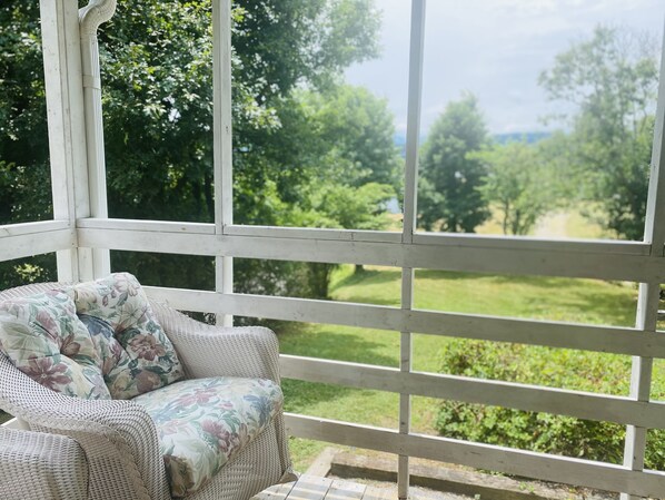 Property grounds - In the heart of downtown Pigeon Forge (Pigeon Forge)