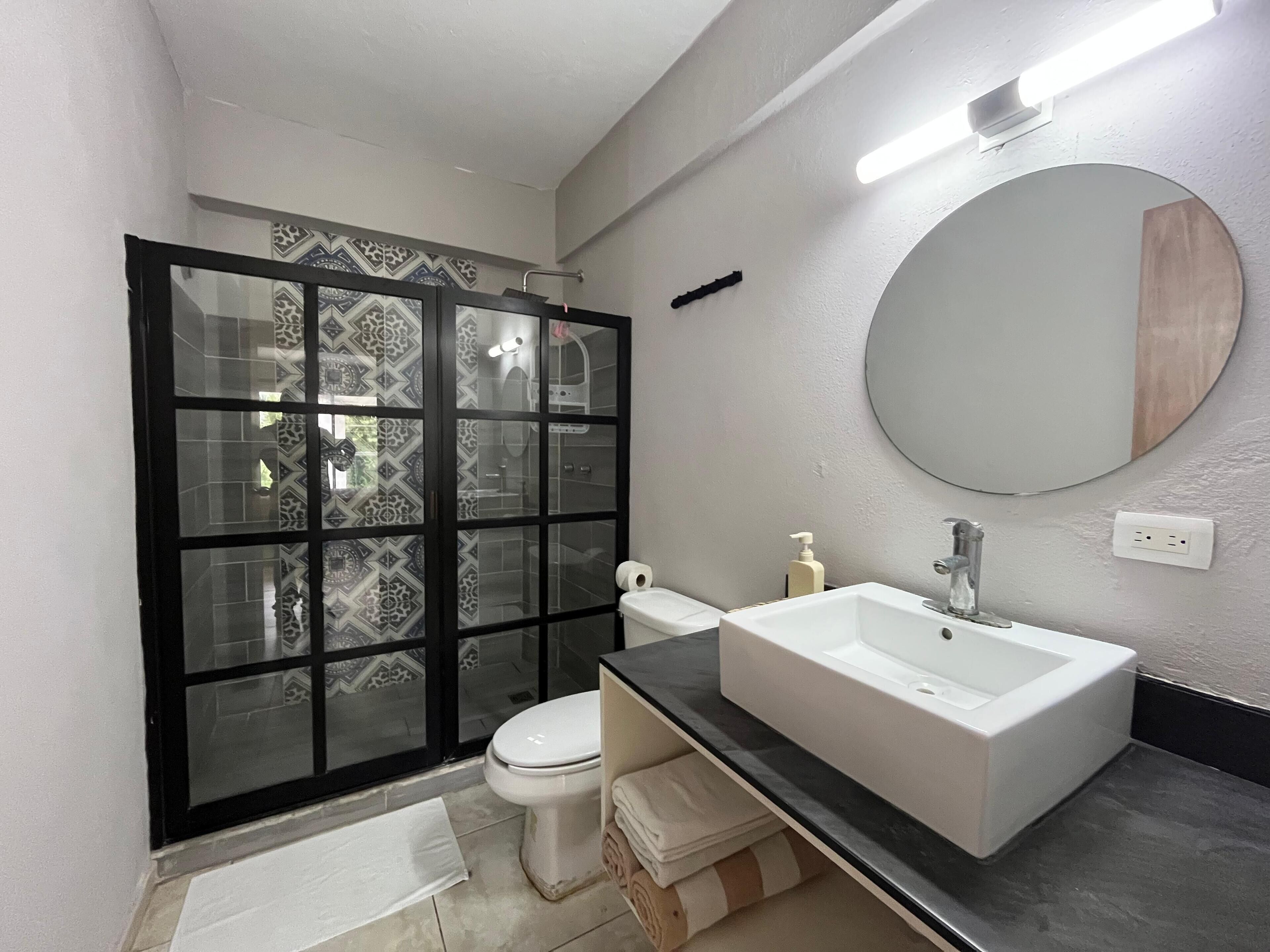 Dusche, Regendusche, Handtücher, Seife