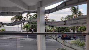 Pemandangan sekitar dari properti