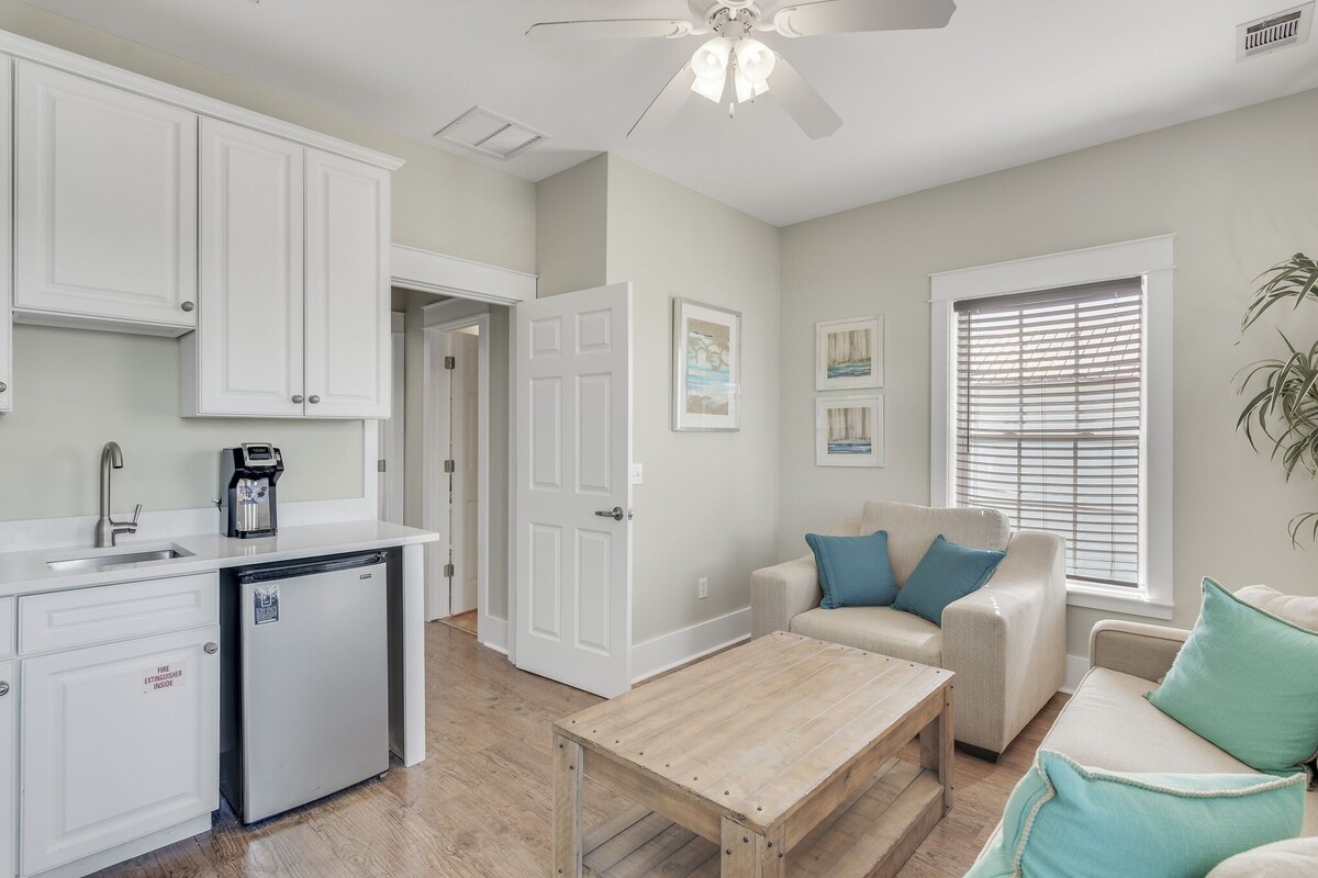 Photo 49 of Across From Beach! 7 bdrm, Amazing Pool Area, Jacuzzi, Discounted Golf Cart