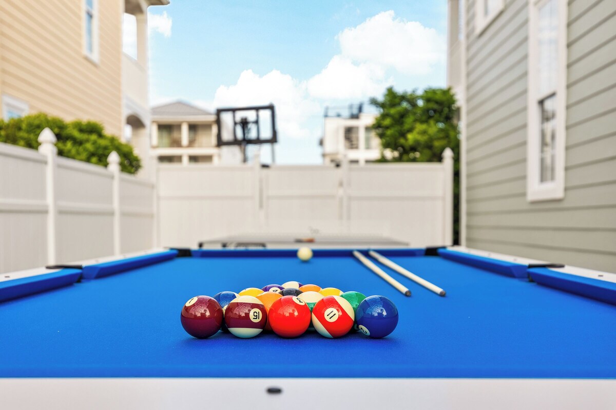 Photo 69 of Across From Beach! 7 bdrm, Amazing Pool Area, Jacuzzi, Discounted Golf Cart