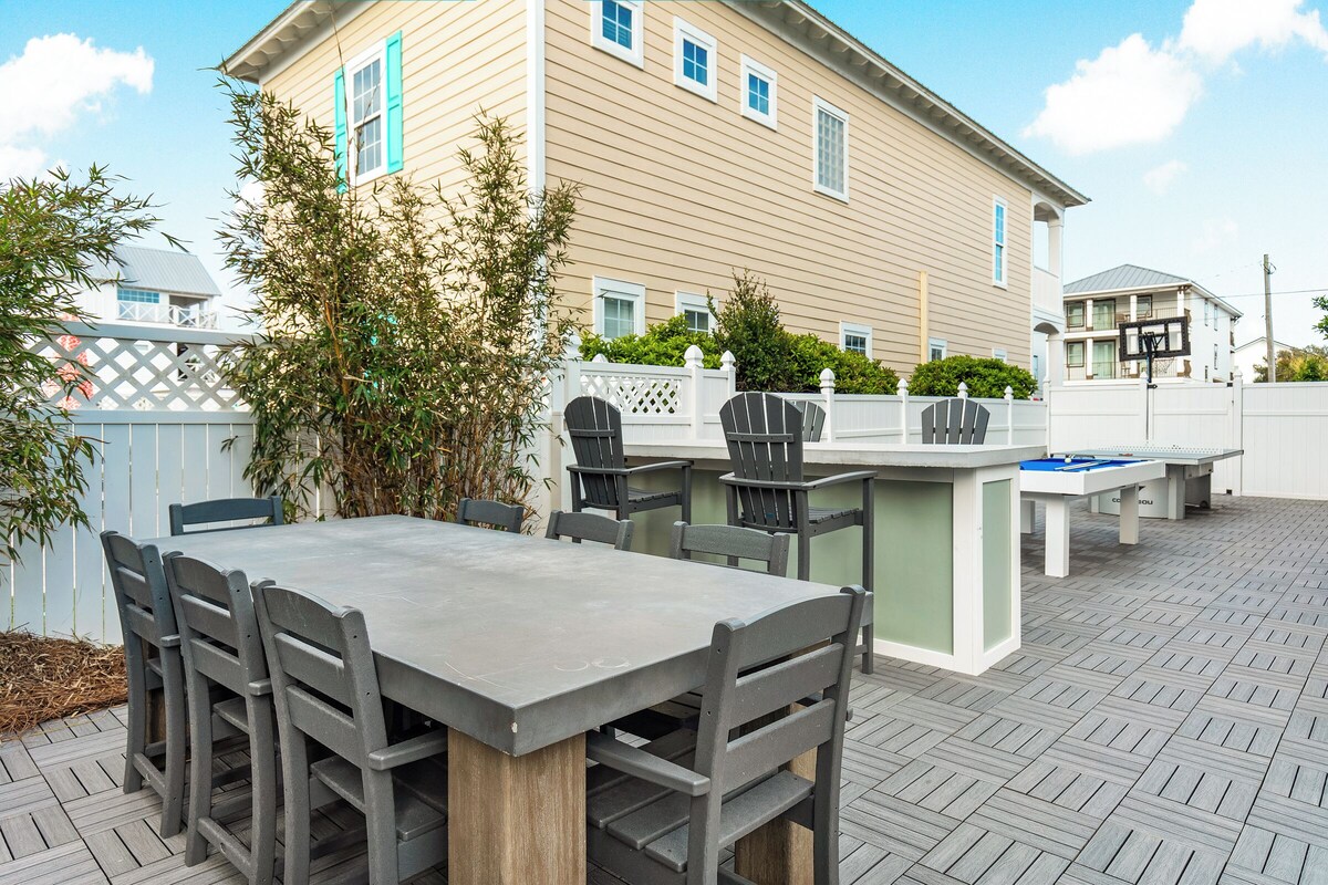 Photo 67 of Across From Beach! 7 bdrm, Amazing Pool Area, Jacuzzi, Discounted Golf Cart