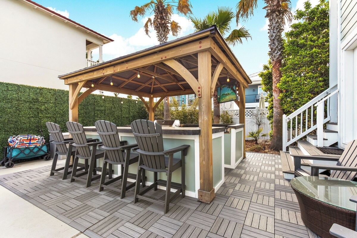 Photo 24 of Across From Beach! 7 bdrm, Amazing Pool Area, Jacuzzi, Discounted Golf Cart