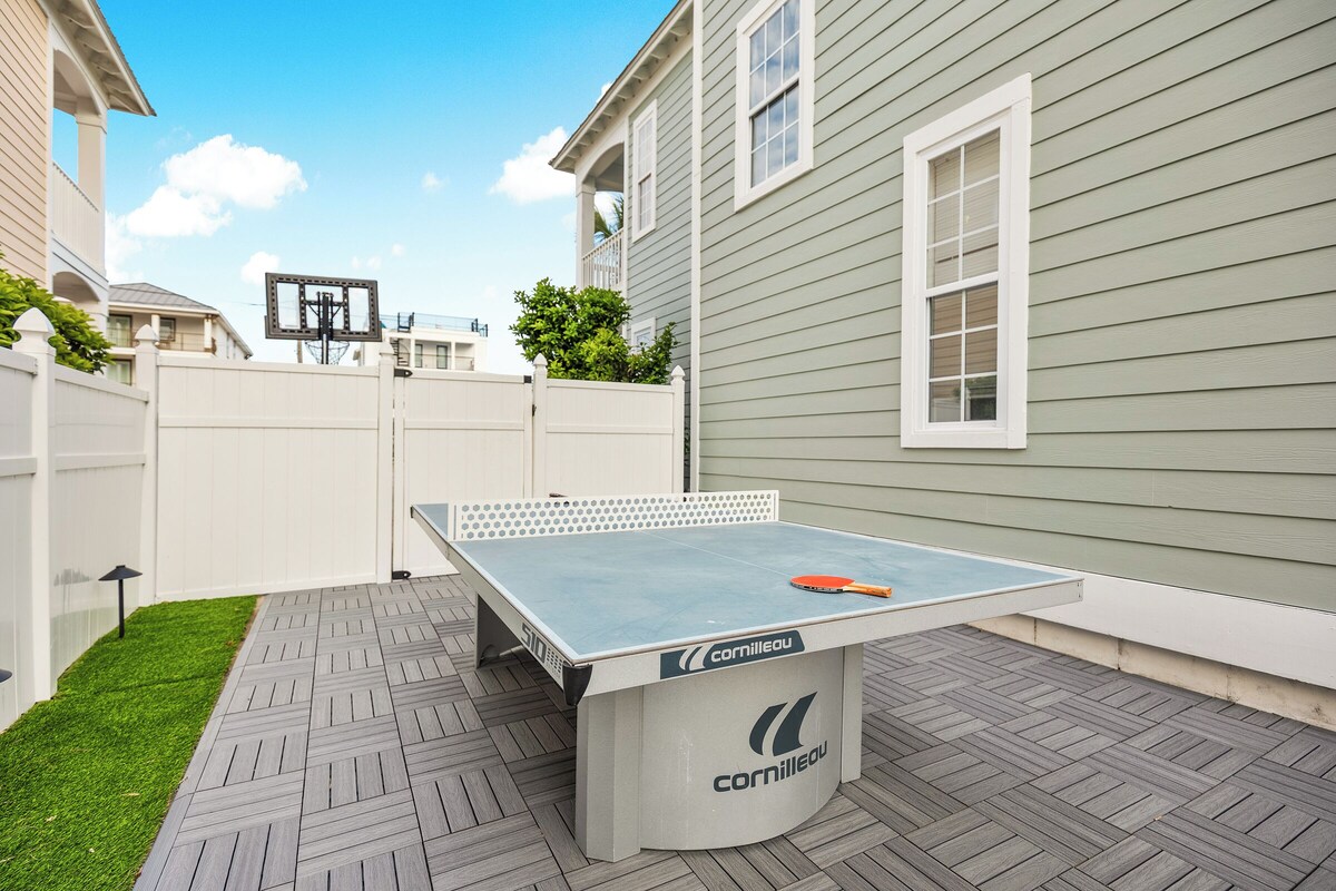 Photo 71 of Across From Beach! 7 bdrm, Amazing Pool Area, Jacuzzi, Discounted Golf Cart