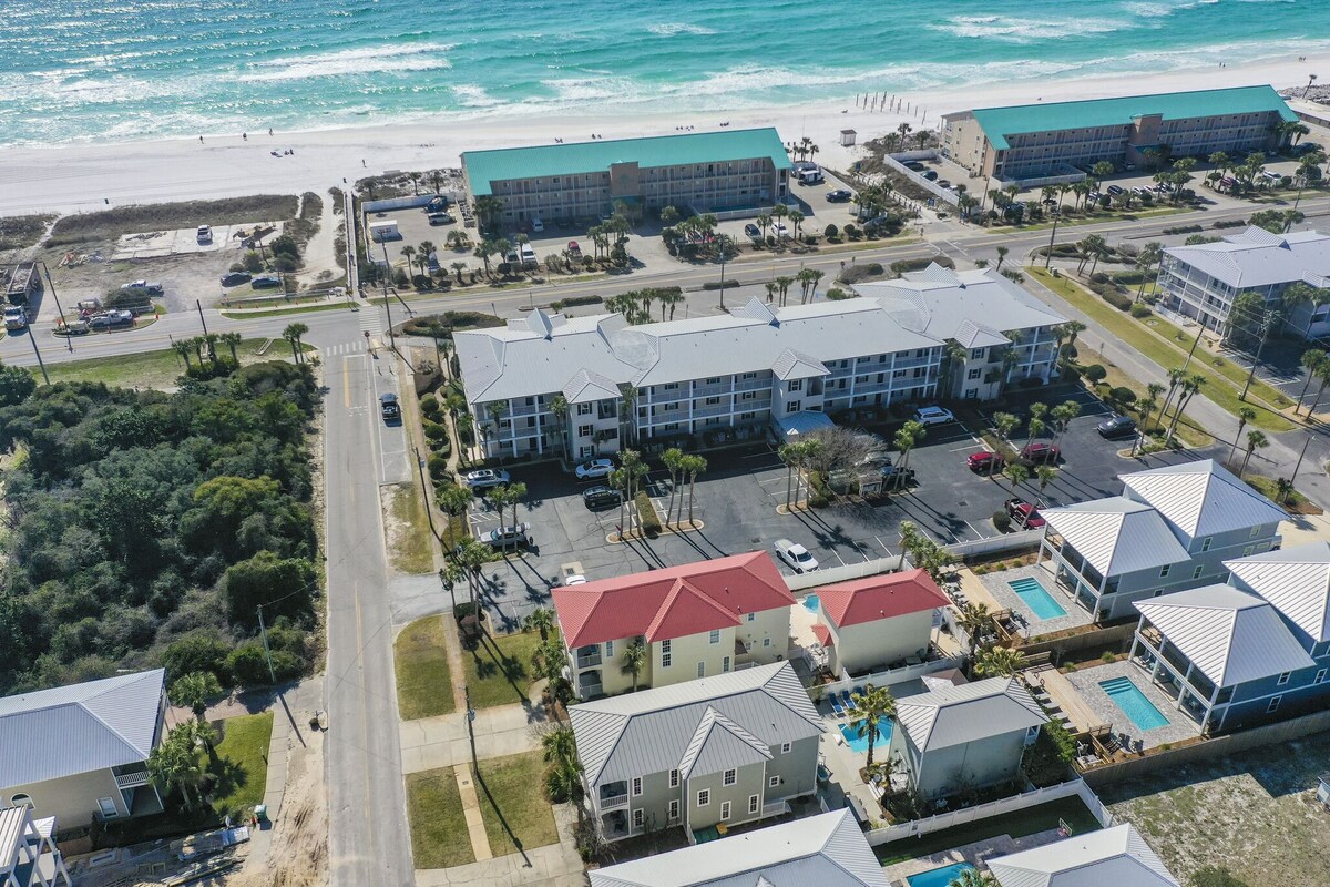 Photo 54 of Across From Beach! 7 bdrm, Amazing Pool Area, Jacuzzi, Discounted Golf Cart