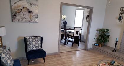 Relax @ This Peaceful Entertainment & Living Oasis