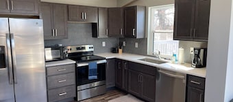 Modern Loft+Sky Deck~Walk to Bourbon & Beyond