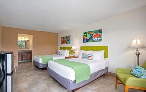 Iron/ironing board, WiFi, bed sheets, wheelchair access - Family-friendly Room with 2 DBL Beds and Tennis Court (Kissimmee)