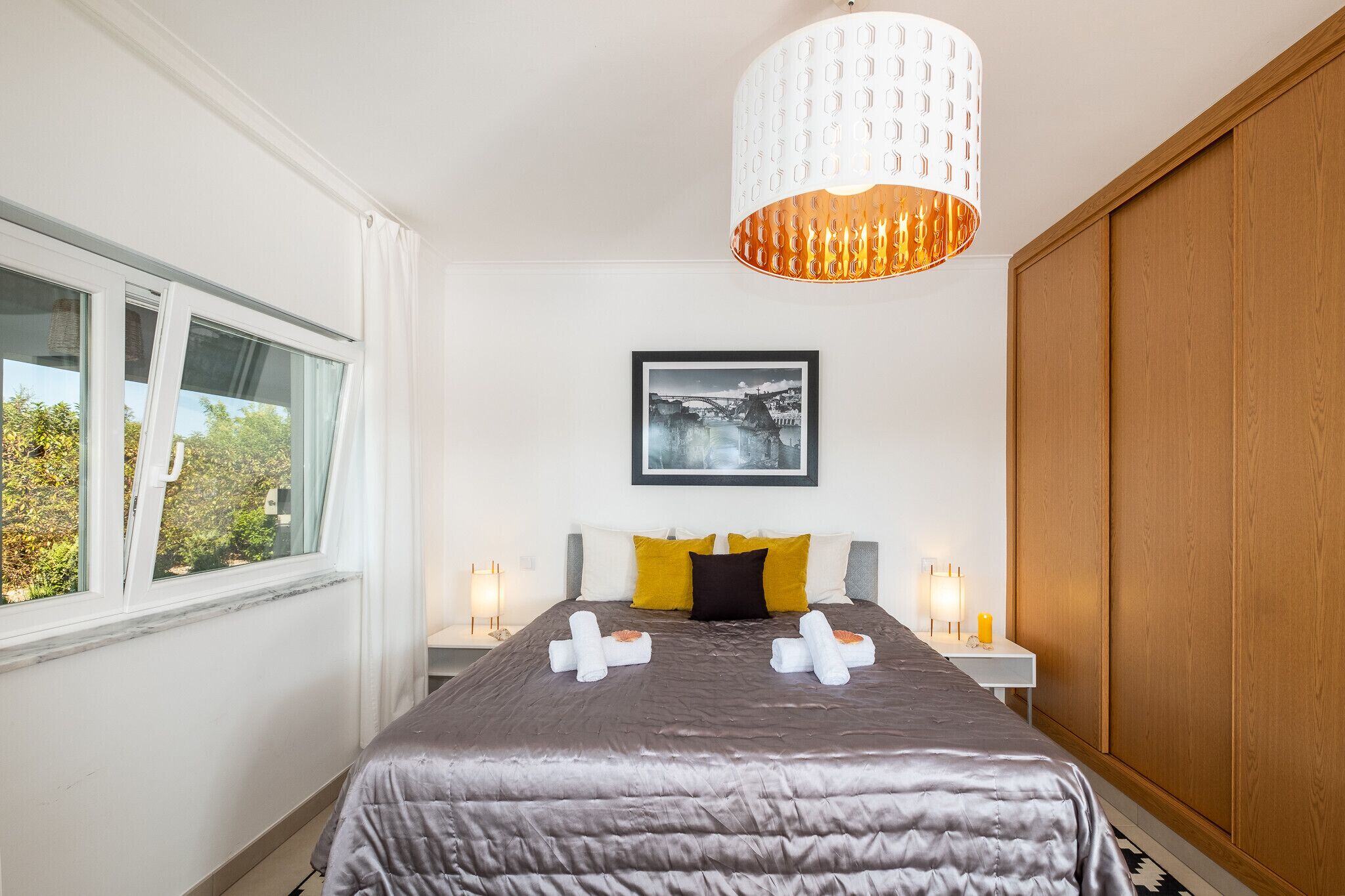 4 habitaciones y caja de seguridad en la habitación 