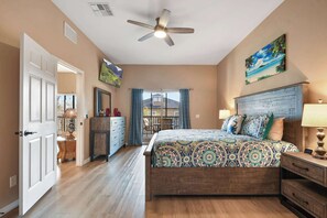 3 slaapkamers, een strijkplank/strijkijzer, reisbedje, wifi