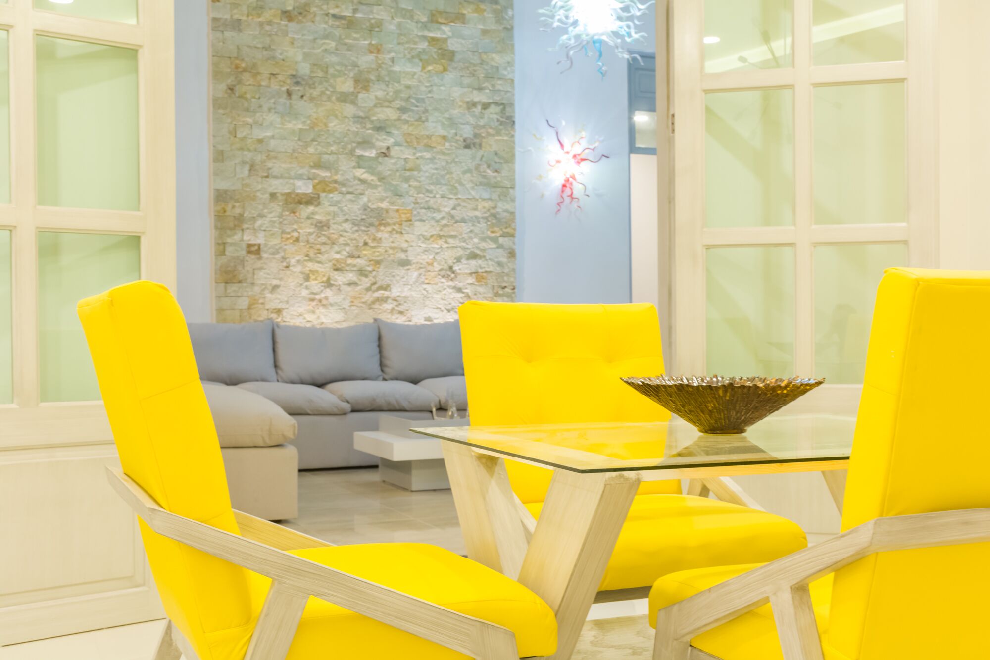 Luxury House | Living room | 45-inch Smart TV with satellite channels, offices