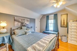2 bedrooms, desk, iron/ironing board, travel cot