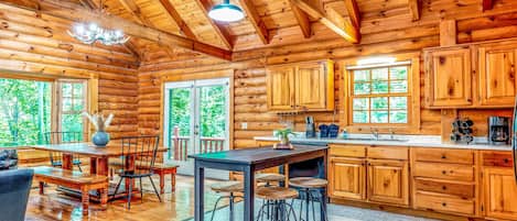 تناول الطعام