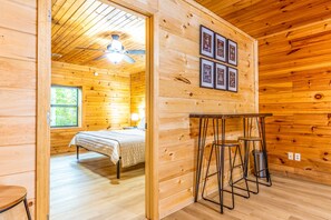 7 bedrooms, iron/ironing board, free WiFi, bed sheets