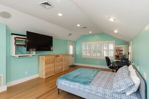 3 chambres, bureau, accès au Wi-Fi (inclus), literie fournie