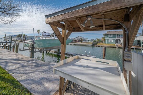 Marina - The Salty Pelican Canal Front Home in Key Allegro (Rockport)