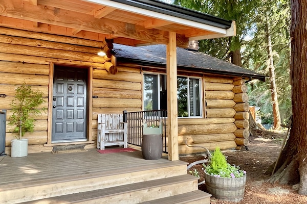 Everyone loves to hang out on the front porch with nice relaxing views.