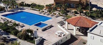 Casa Diamante ~ Stunning Beach House ~ Pool Access