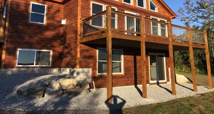 Ski Retreat with scenic mountian and river views