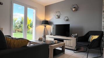 Télévision, cheminée