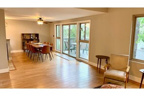 Interior - Elden House - Spacious Mountain Getaway for Families and Groups (Flagstaff)