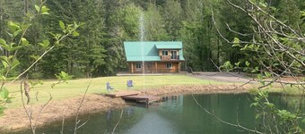 6 BDRM Log Cabin on Big Fall Creek