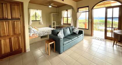 Hummingbird Suite - Spectacular Views of Arenal Volcano and Lake