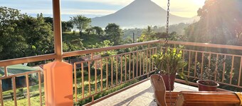 Hummingbird Suite - Spectacular Views of Arenal Volcano and Lake