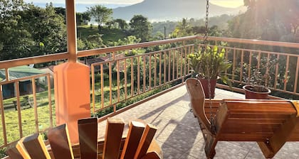 Hummingbird Suite - Spectacular Views of Arenal Volcano and Lake